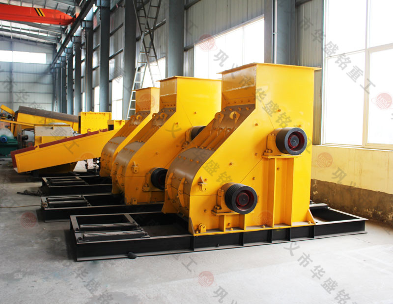 雙級無篩底破碎機設(shè)備為什么深受煤矸石客戶親睞？